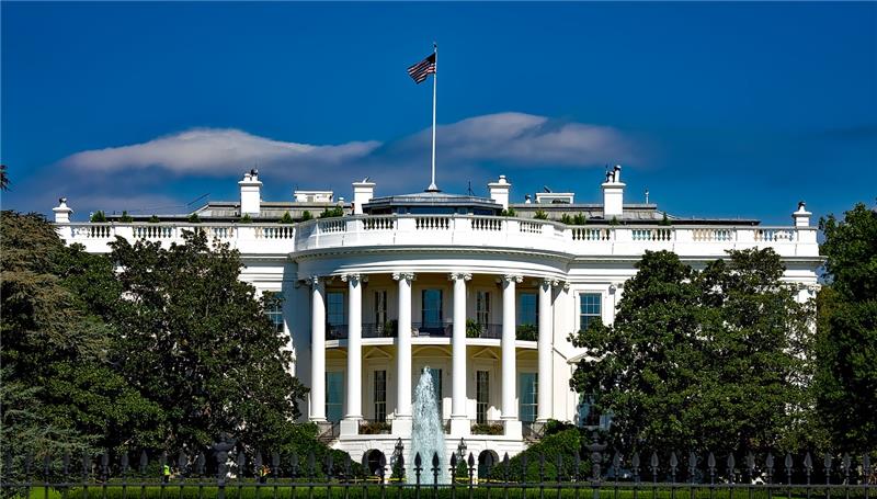 Znalezione obrazy dla zapytania white house